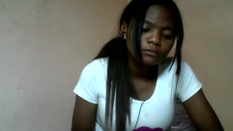 Snapshot of herisse01 chatting on June 5, 2026, 7:41 pm herisse01 online show from June 5, 2026, 7:41 pm