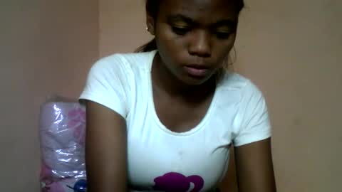 Snapshot of herisse01 chatting on June 8, 2026, 5:30 am herisse01 online show from June 8, 2026, 5:30 am