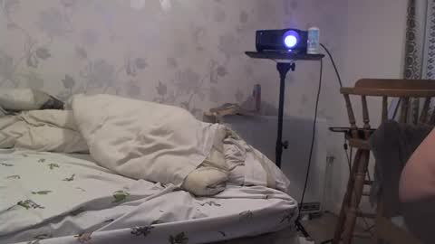 mature online show from November 3, 2025, 8:04 am