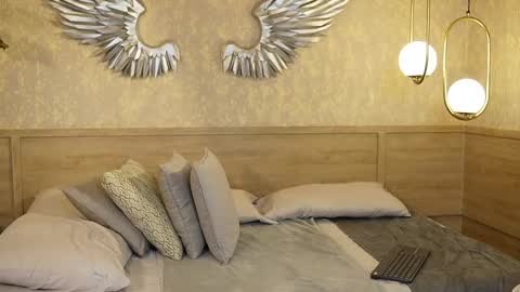 Hermione Scott online show from January 17, 2025, 1:03 pm