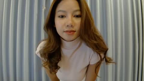 Snapshot of hersheys_aran chatting on December 22, 2025, 8:22 am Aran online show from December 22, 2025, 8:22 am