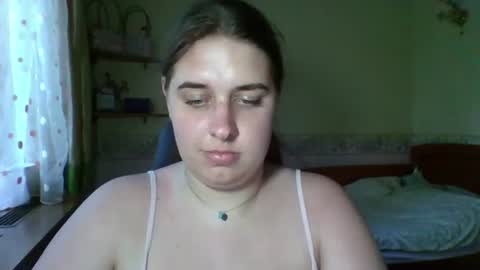 hess_luna_ online show from July 28, 2026, 12:48 pm