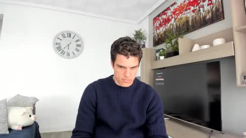 heterooli online show from February 9, 2025, 4:40 pm