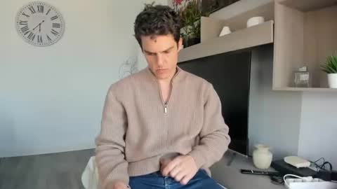 heterooli online show from February 15, 2025, 1:05 pm