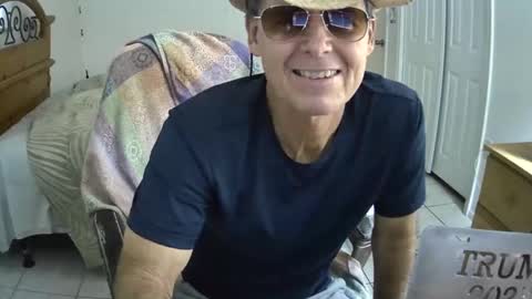 hewes1 online show from January 20, 2025, 7:46 pm