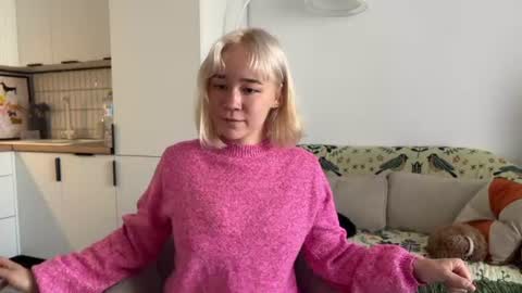 Snapshot of hey__lucy chatting on June 21, 2026, 12:30 pm Lucy Nip slip shady online show from June 21, 2026, 12:30 pm