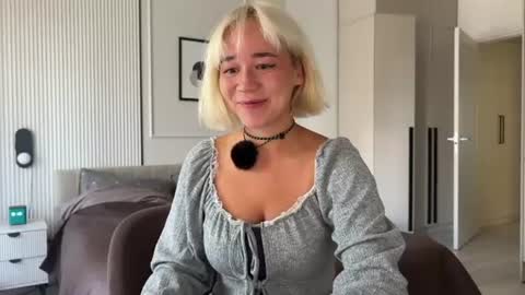 Snapshot of hey__lucy chatting on August 8, 2026, 12:18 pm Lucy Nip slip shady online show from August 8, 2026, 12:18 pm