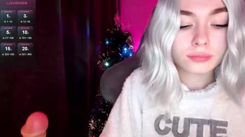  Nora  online show from December 30, 2024, 3:13 pm