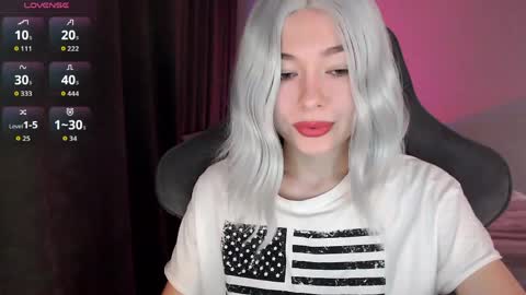  Nora  online show from April 17, 2026, 4:59 am