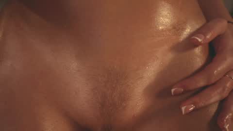 Snapshot of heybanan chatting on January 27, 2025, 12:37 pm Alina online show from January 27, 2025, 12:37 pm