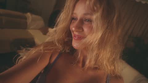 Snapshot of heybanan chatting on January 27, 2025, 9:55 pm Alina online show from January 27, 2025, 9:55 pm