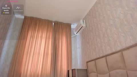 Snapshot of heyheynekoneko chatting on March 3, 2026, 5:24 am Maneki-Neko online show from March 3, 2026, 5:24 am