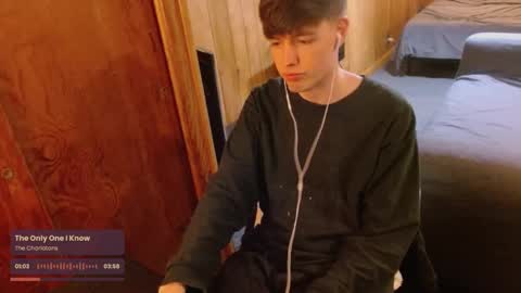 heyitsyourboy online show from December 22, 2024, 6:17 am