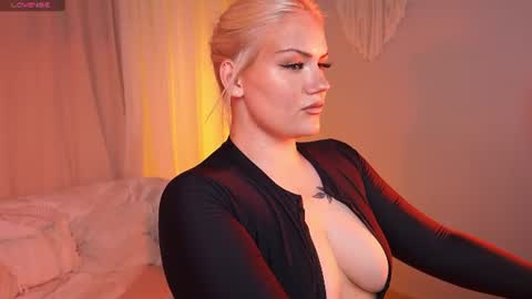 heynoirsam online show from July 19, 2026, 6:50 am
