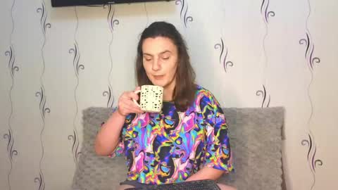 Heyy baddie online show from May 3, 2026, 5:02 am