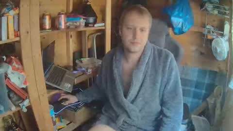 Snapshot of hharveyden chatting on May 18, 2026, 8:31 am H Dawg online show from May 18, 2026, 8:31 am