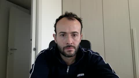 Snapshot of hhombre chatting on January 13, 2026, 12:54 pm hhombre online show from January 13, 2026, 12:54 pm