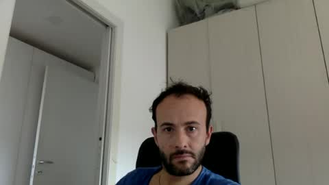 hhombre online show from July 10, 2026, 9:56 am