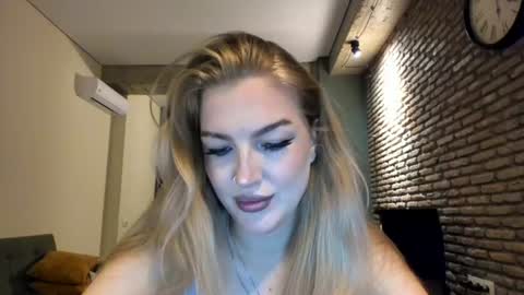 Hi lina online show from June 23, 2026, 2:20 am
