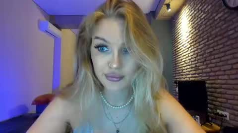 Hi lina online show from June 27, 2026, 2:38 am