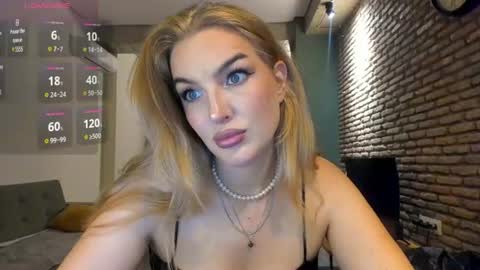 Hi lina online show from July 10, 2026, 3:11 am