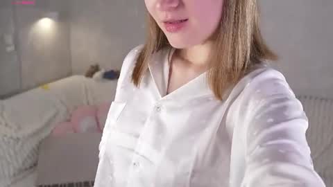Mira online show from July 18, 2026, 11:52 pm