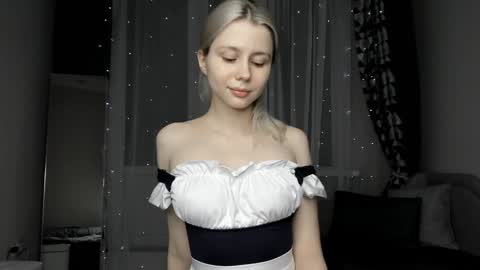 Popsy Risha online show from November 14, 2025, 7:45 pm