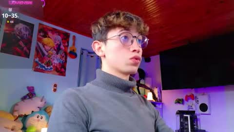 Snapshot of hi_tommy chatting on July 20, 2026, 1:13 pm Christopher Chris online show from July 20, 2026, 1:13 pm