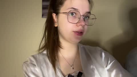 Snapshot of hidden_sin chatting on January 16, 2026, 7:29 pm Anna Alex online show from January 16, 2026, 7:29 pm