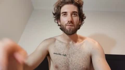 HiddenGaze online show from February 18, 2026, 3:52 pm