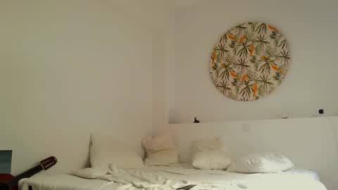 highnightz online show from October 2, 2025, 11:28 am