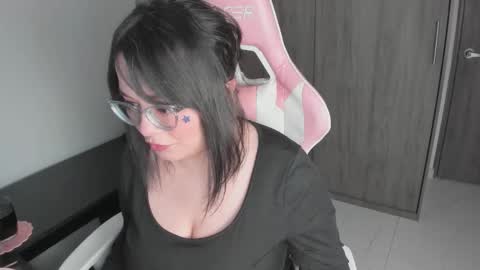 Snapshot of hikaru_arimura chatting on November 20, 2025, 12:27 pm hikaru_arimura online show from November 20, 2025, 12:27 pm