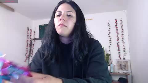 hilaril18 online show from July 7, 2026, 10:58 pm