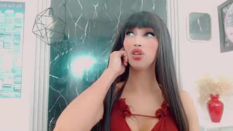 Hilary Avilan online show from July 11, 2026, 7:05 pm