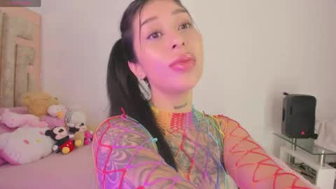 LUNA new account  FOLLOW ME online show from May 28, 2026, 12:41 am