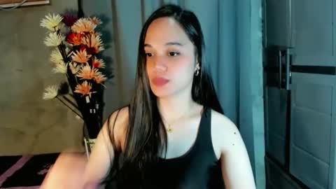 Snapshot of hilarymolly chatting on February 3, 2026, 9:31 pm hilarymolly online show from February 3, 2026, 9:31 pm