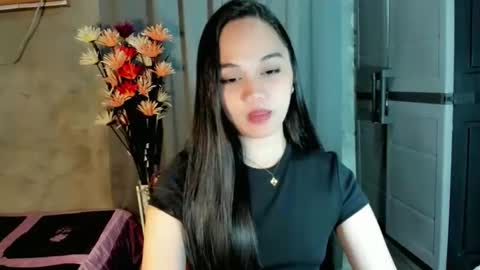 Snapshot of hilarymolly chatting on February 16, 2026, 9:11 pm hilarymolly online show from February 16, 2026, 9:11 pm