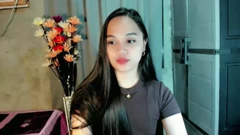 Snapshot of hilarymolly chatting on February 21, 2026, 1:17 am hilarymolly online show from February 21, 2026, 1:17 am