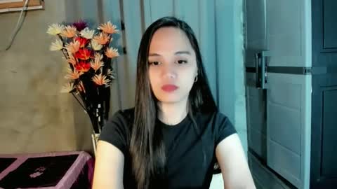 Snapshot of hilarymolly chatting on February 23, 2026, 4:15 pm hilarymolly online show from February 23, 2026, 4:15 pm