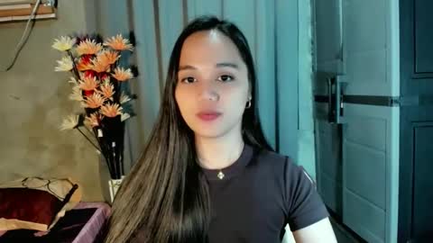 Snapshot of hilarymolly chatting on March 2, 2026, 5:08 am hilarymolly online show from March 2, 2026, 5:08 am