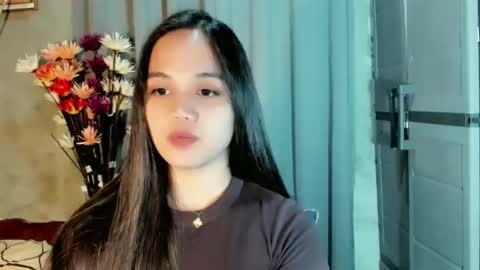 Snapshot of hilarymolly chatting on March 23, 2026, 2:32 pm hilarymolly online show from March 23, 2026, 2:32 pm