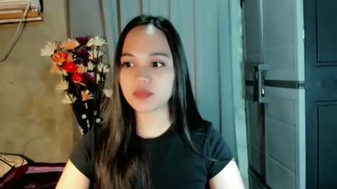 Snapshot of hilarymolly chatting on April 7, 2026, 3:07 am hilarymolly online show from April 7, 2026, 3:07 am