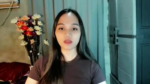 Snapshot of hilarymolly chatting on April 11, 2026, 6:45 pm hilarymolly online show from April 11, 2026, 6:45 pm