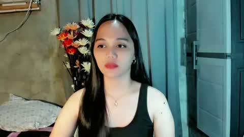 hilarymolly online show from June 2, 2026, 5:37 pm