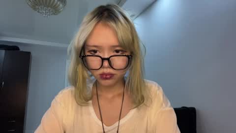 Kaori online show from July 27, 2026, 2:57 pm