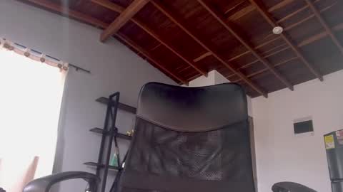 Snapshot of hillary_12 chatting on February 6, 2025, 4:58 pm Miranda online show from February 6, 2025, 4:58 pm