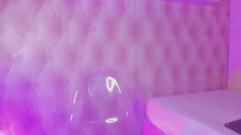  Hillary  online show from March 4, 2025, 6:47 am