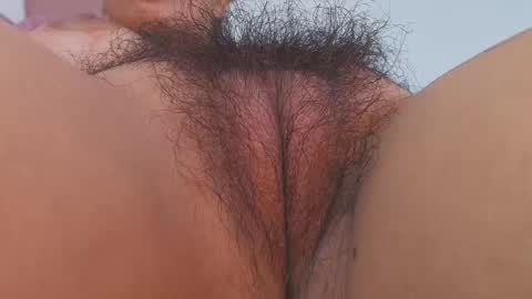 Snapshot of hillary_jones chatting on September 23, 2025, 12:19 pm sarah online show from September 23, 2025, 12:19 pm