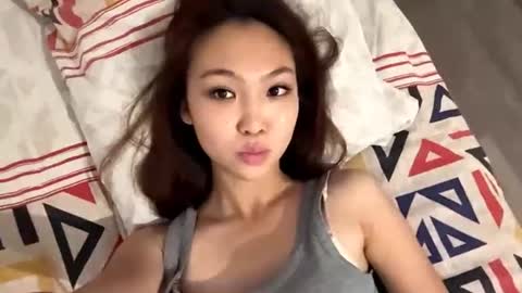 Yuna online show from July 27, 2026, 3:52 pm