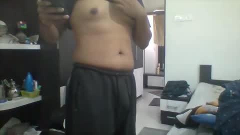 Snapshot of himanshukkkkkk chatting on May 2, 2026, 8:19 am himanshukkkkkk online show from May 2, 2026, 8:19 am